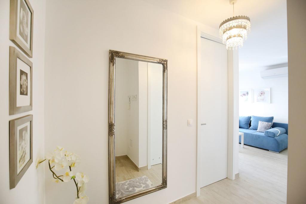 Apartment Flowers, Free Garage Parking زادار الغرفة الصورة
